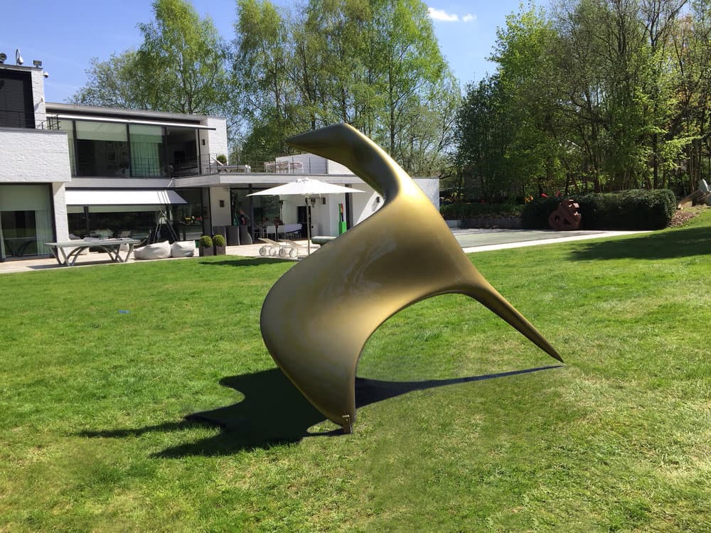 MÛ-29 en jardin privé, Bruxelles